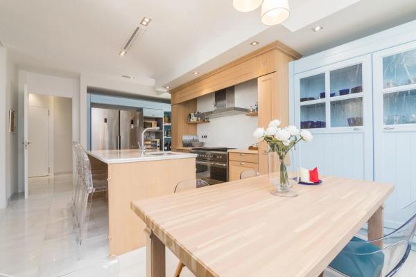 Casa independiente en calle Bahia