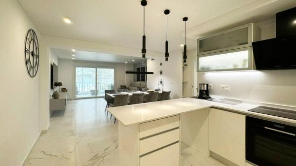 Piso en Arenales del Sol