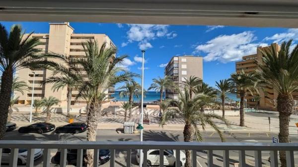 Piso en Arenales del Sol