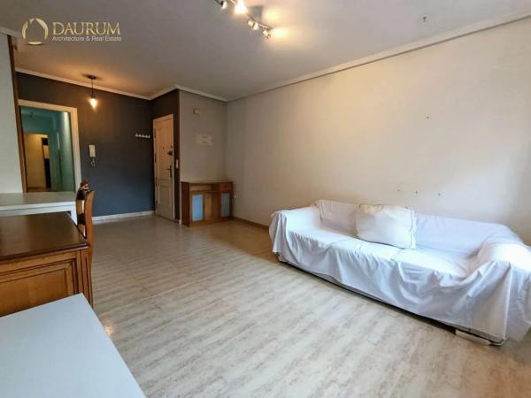 Piso en avenida Sant Francesc