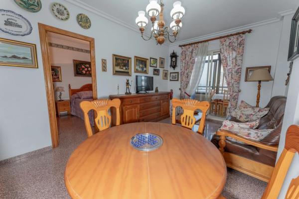 Piso en Arenales del Sol