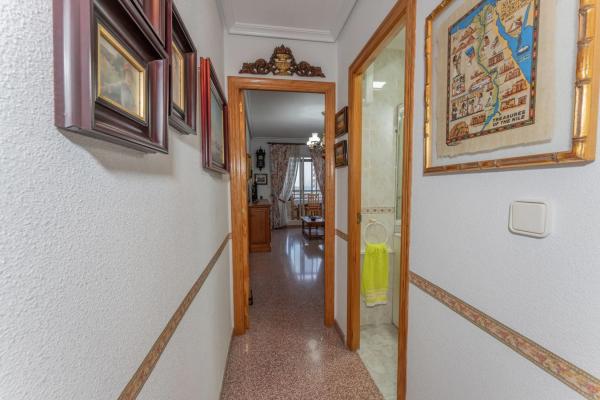 Piso en Arenales del Sol