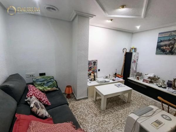 Piso en calle Olegario Domarco Seller