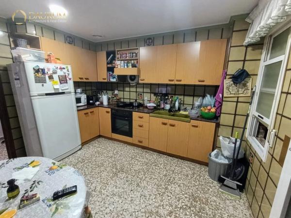 Piso en calle Olegario Domarco Seller