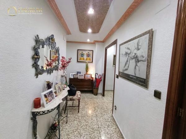 Piso en calle Olegario Domarco Seller