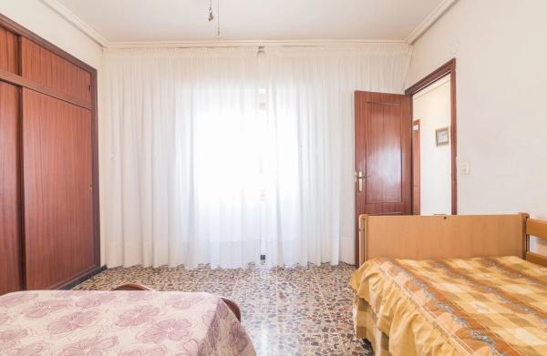 Piso en CL Poeta Miguel Hernandez