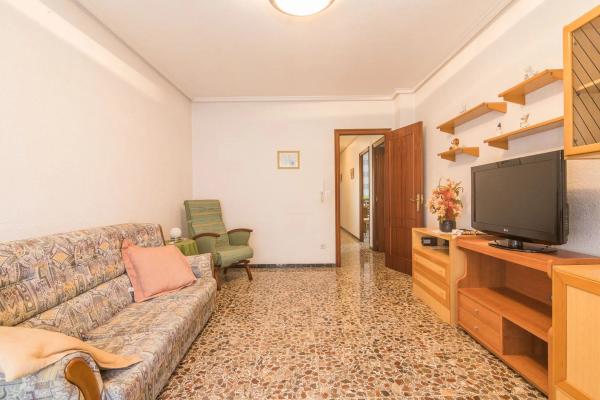 Piso en CL Poeta Miguel Hernandez