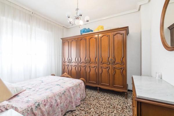 Piso en CL Poeta Miguel Hernandez