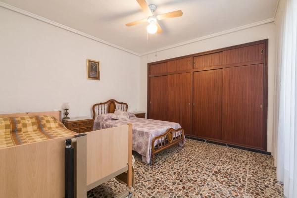 Piso en CL Poeta Miguel Hernandez