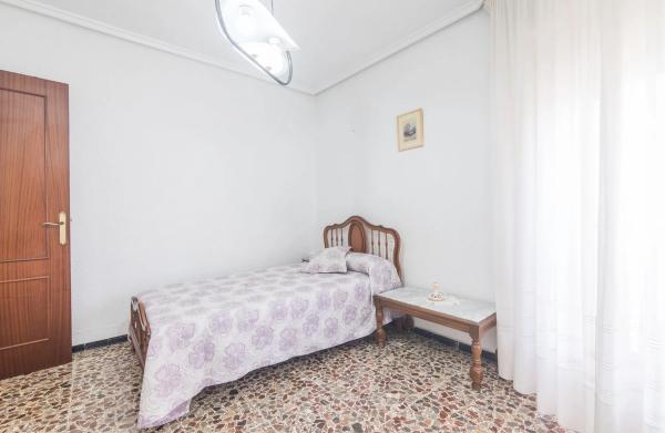 Piso en CL Poeta Miguel Hernandez