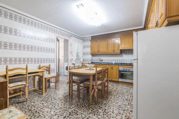 Piso en CL Poeta Miguel Hernandez