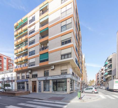 Piso en CL Poeta Miguel Hernandez