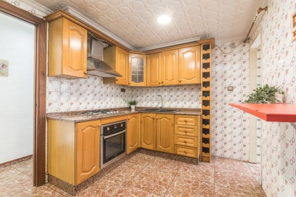 Piso en CL Amilcar Barca