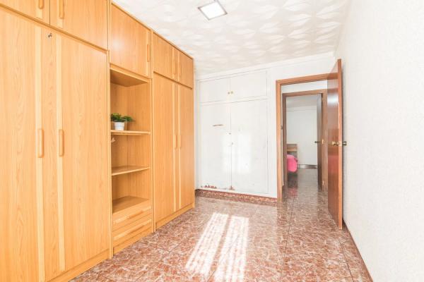 Piso en CL Amilcar Barca