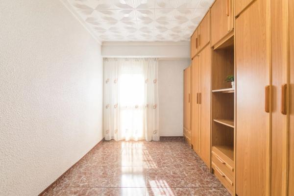 Piso en CL Amilcar Barca