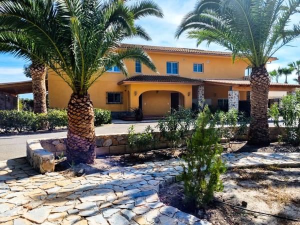 Chalet en calle de la Joventut