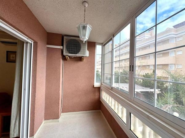 Piso en Arenales del Sol