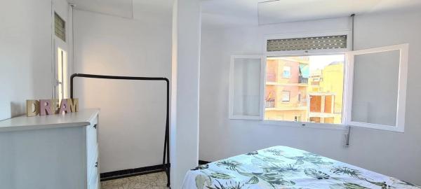 Piso en Barrio Raval de Santa Teresa-El Asilo