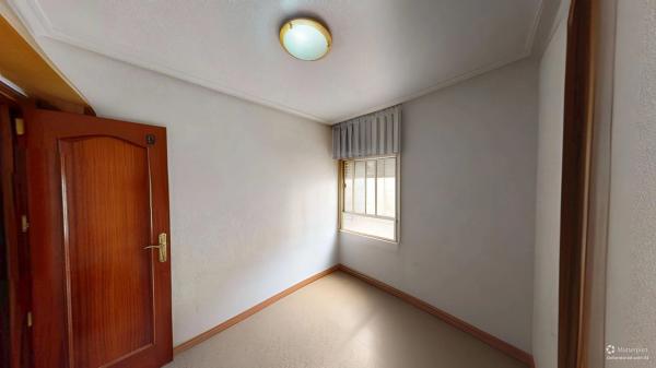 Piso en calle José Romero López