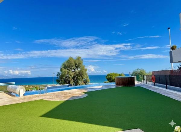 Piso en avenida del Mediterrani