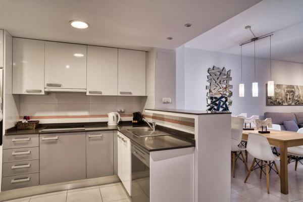 Piso en avenida del Mediterrani