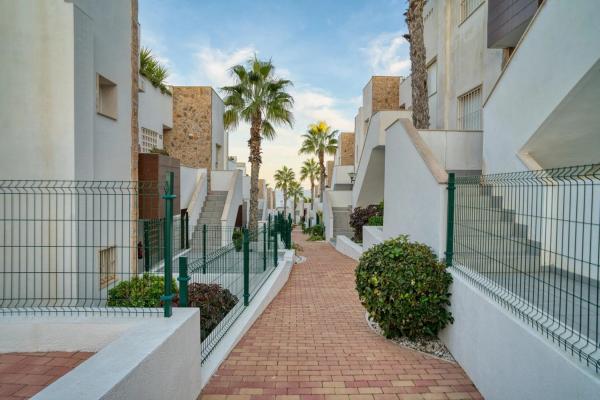 Piso en avenida del Mediterrani