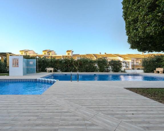 Chalet adosado en calle del ebro s/n