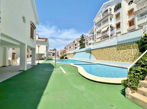 Piso en Calas de Santa Pola este