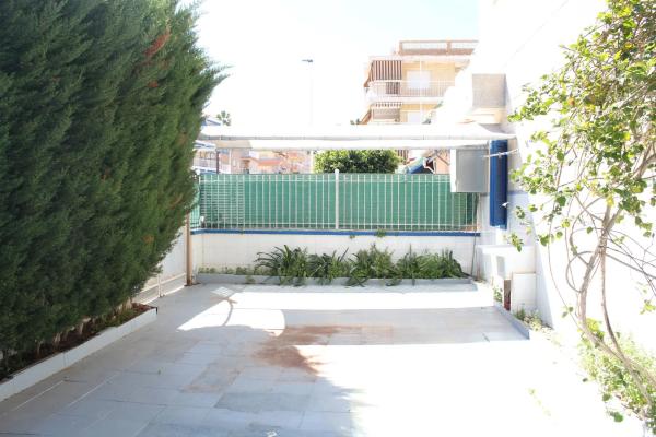 Casa independiente en avenida Albacete