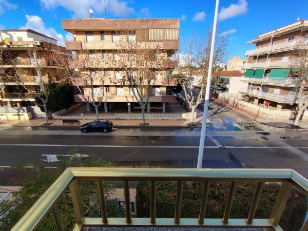 Casa independiente en avenida Albacete