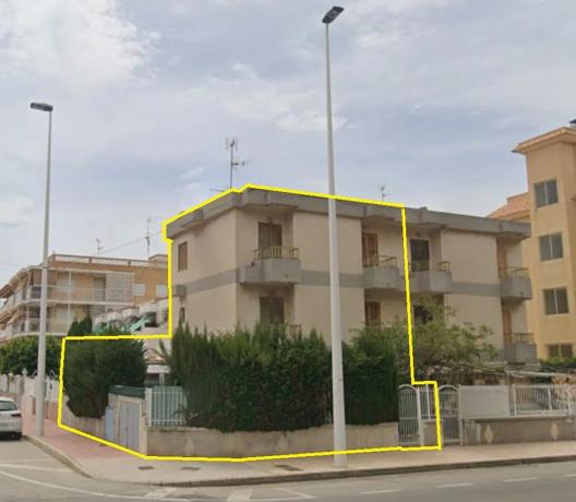 Casa independiente en avenida Albacete