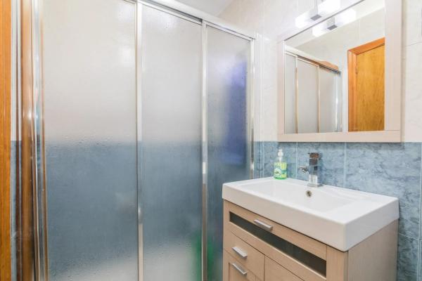 Chalet adosado en calle Biar s/n