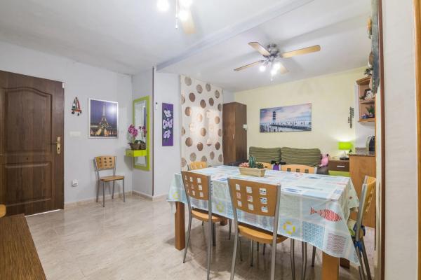 Chalet adosado en calle Biar s/n