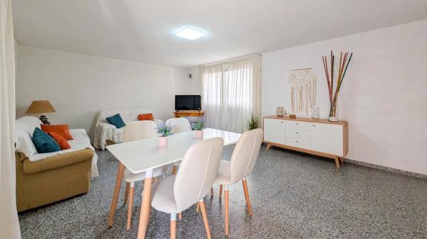 Piso en calle Rojales