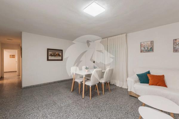 Piso en calle Rojales