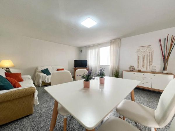 Piso en calle Rojales, 9