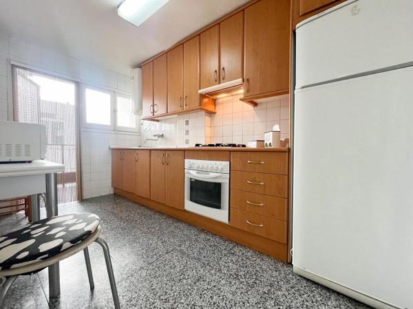 Piso en calle Rojales, 9