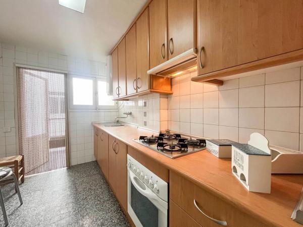 Piso en calle Rojales, 9