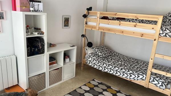 Chalet adosado en calle Alcocer de Planes, 18