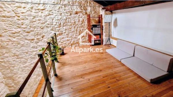 Chalet adosado en calle Pérez Medina