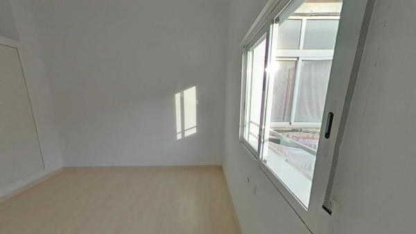 Piso en calle Profesores Hermanos Muñoz