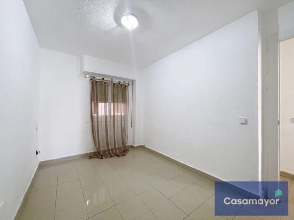 Piso en calle Metge Pedro Herrero, 8