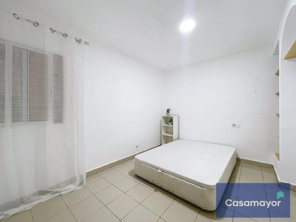 Piso en calle Metge Pedro Herrero, 8