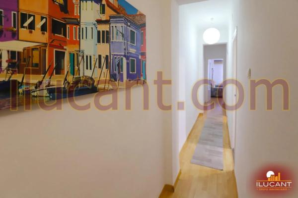 Piso en Barrio Carolinas Bajas