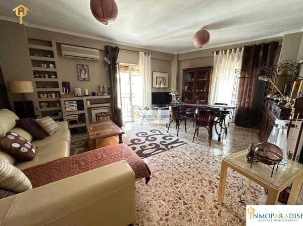 Piso en CL Argensola