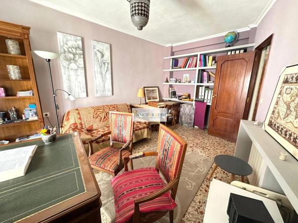 Piso en CL Argensola