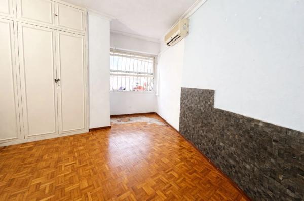 Piso en calle Reyes Católicos