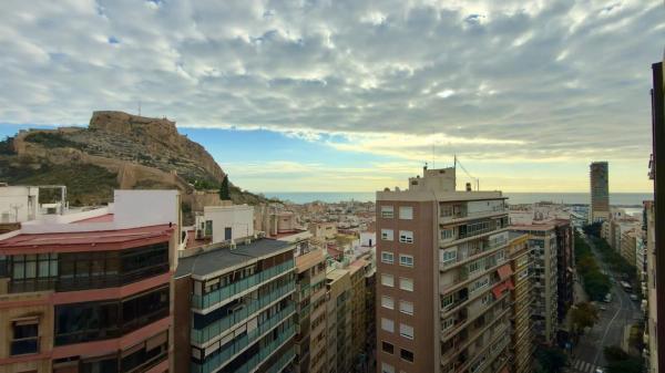 Piso en avenida Alfonso El Sabio