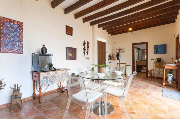 Casa independiente en calle Nardo