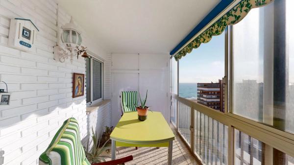 Piso en Av Paises Escandinavos, 5